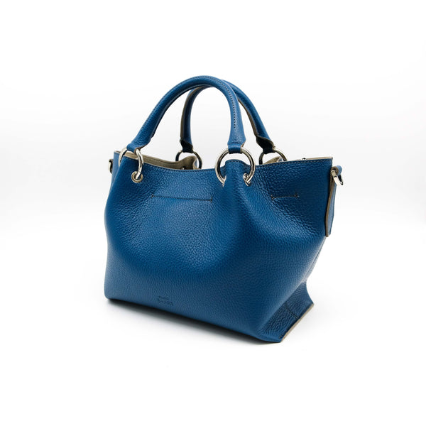 BEATRICE M Blu
